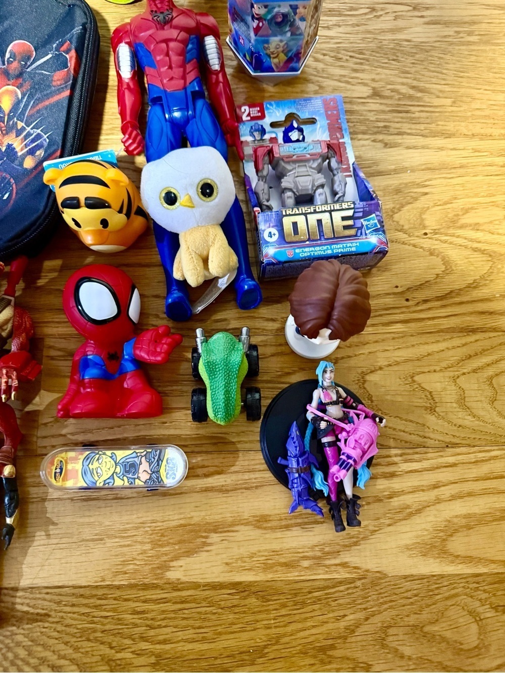 Lot Of Mixed Toys And Figures​​​ - Picture 3 of 7